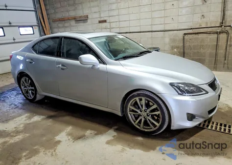 2008 Lexus Is 350 z USA, uszkodzony, nr VIN JTHBE262185019331